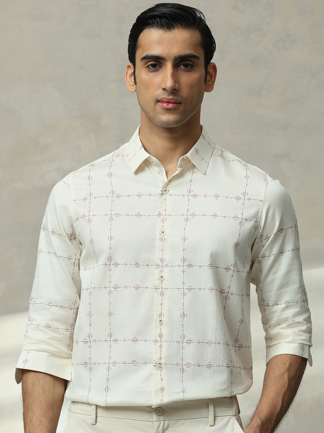 

Mufti Men Slim Fit Spread Collar Checked Cotton Casual Shirt, Off white