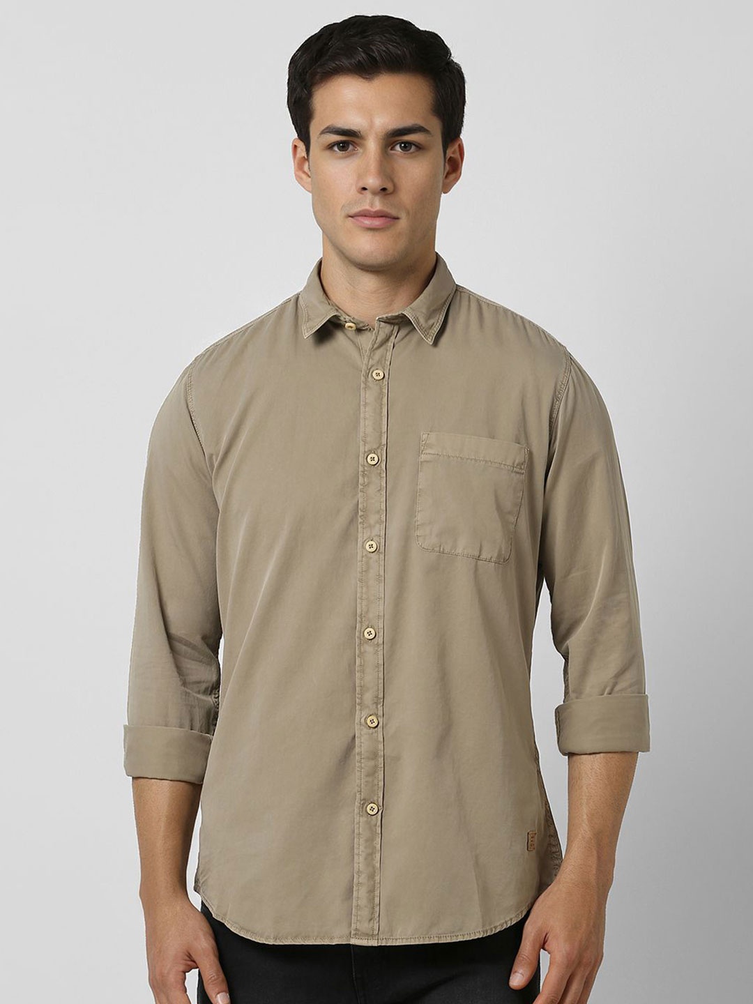 

VAN HEUSEN DENIM LABS Men Slim Fit Spread Collar Solid Cotton Casual Shirt, Khaki