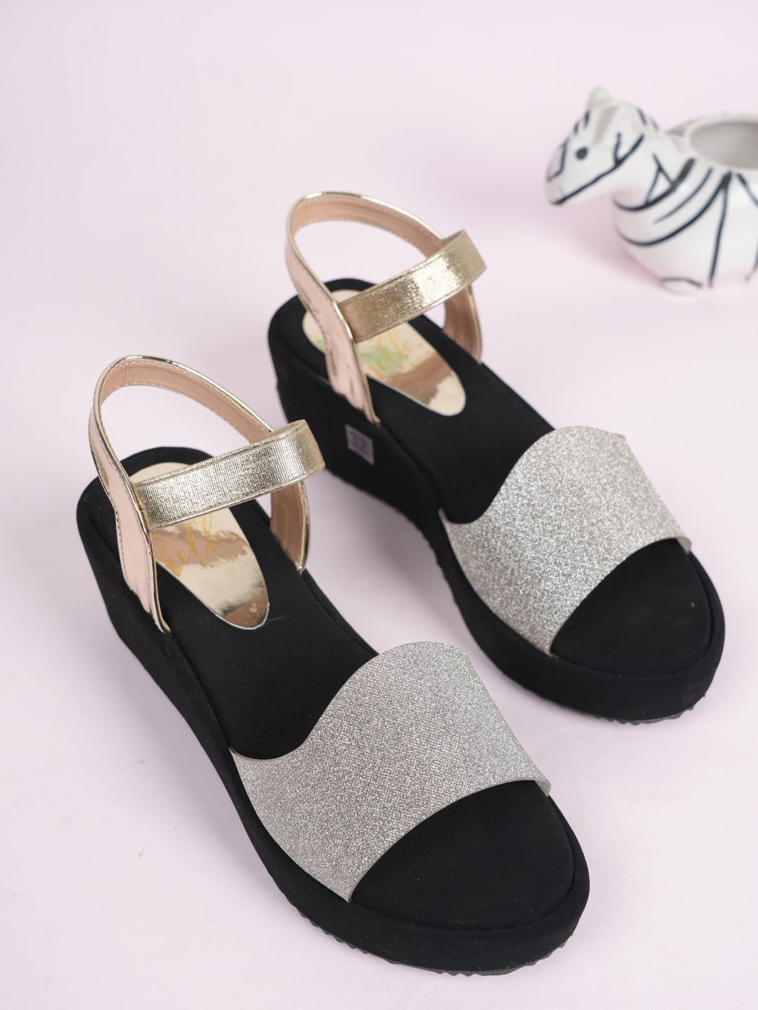 

Style Shoes Girls Wedge Heel Sandals, Gold