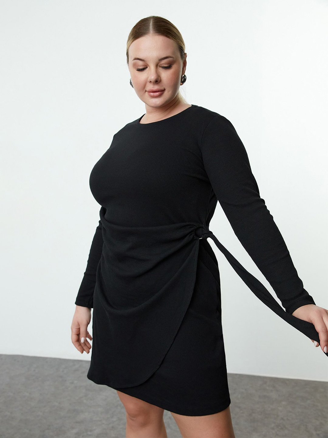 

Trendyol Women Round Neck Wrap Dress, Na