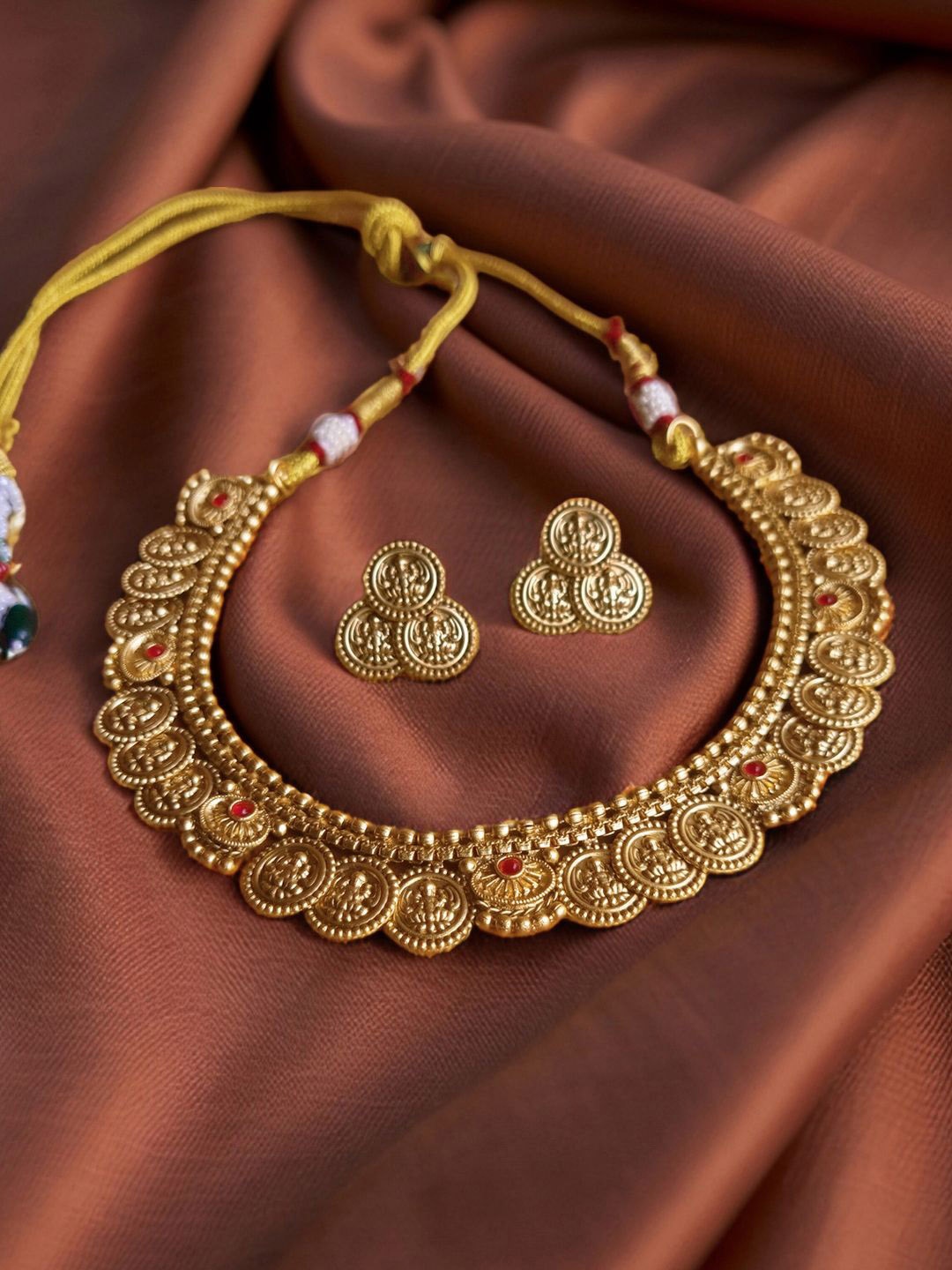 

Kalakrith Milano Stone Studded Anti-Tarnish Temple Lakshmi Goddess Jewellery Set, Gold