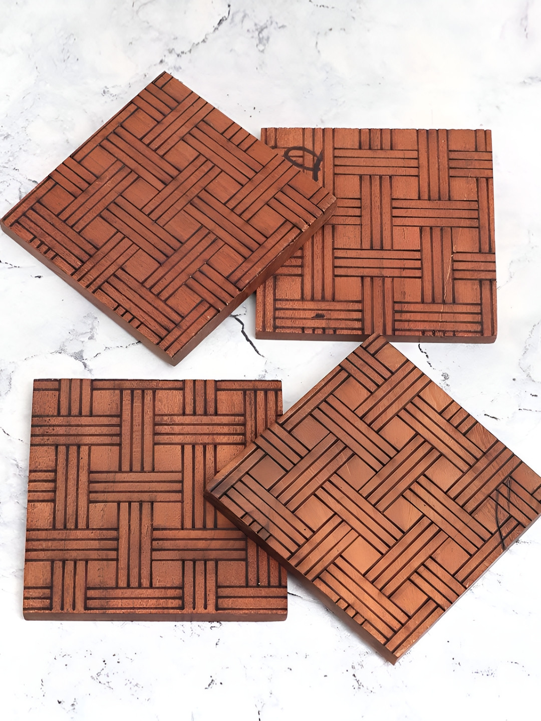 

Indianshelf Brown & Black 4 Pieces Checked Square Wooden Dining Table Coasters