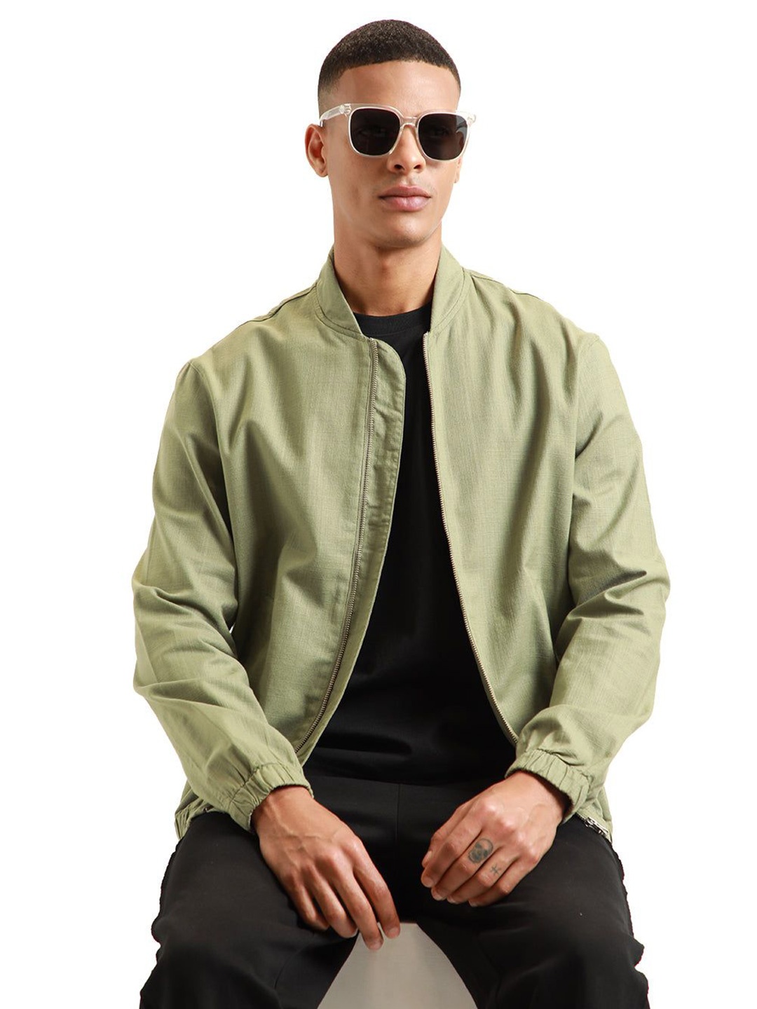 

Banana Club Men Open Front Bomber Linen Jacket, Green