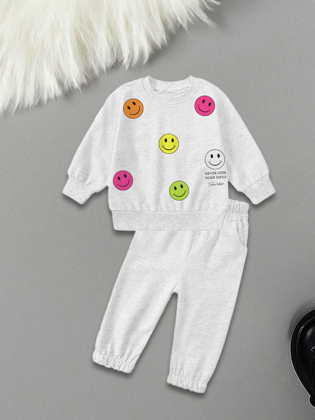 

FOREVER FRIDAY Girls Pyjamas, Grey
