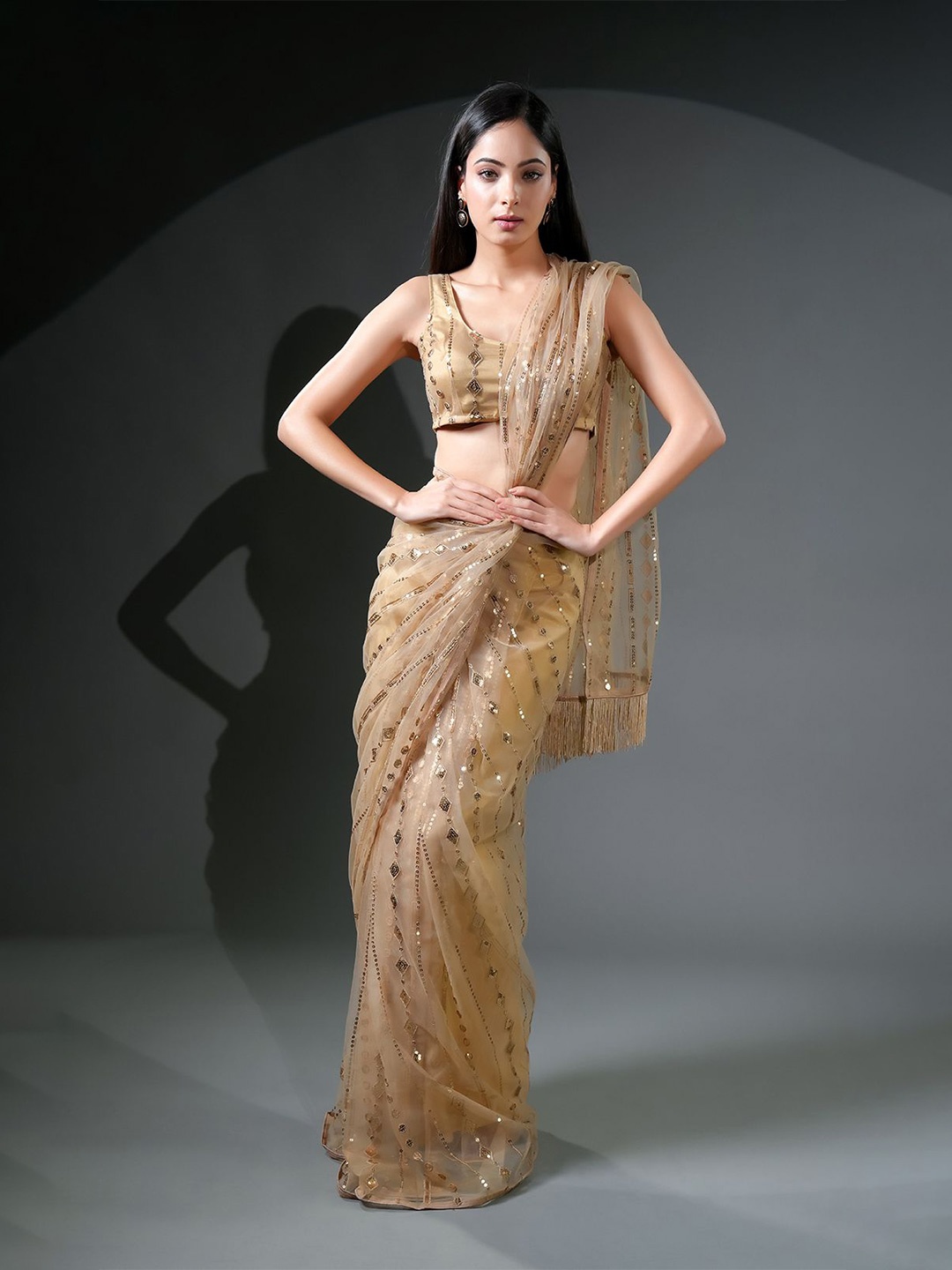 

HANDME Ready to Wear Embellished Saree, Gold