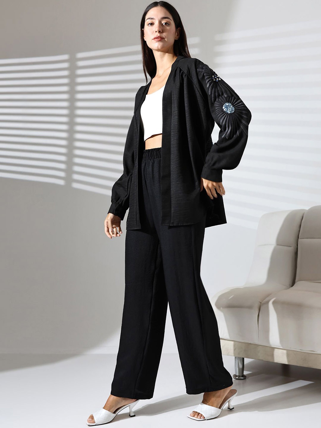 

Trendyol Embellished V-Neck Shirt With Trousers, Black