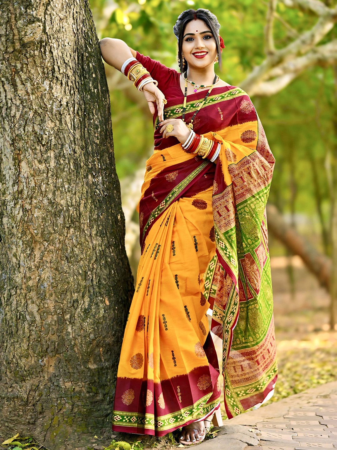 

pasapalli Ethnic Motifs Pure Cotton Sambalpuri Saree, Orange