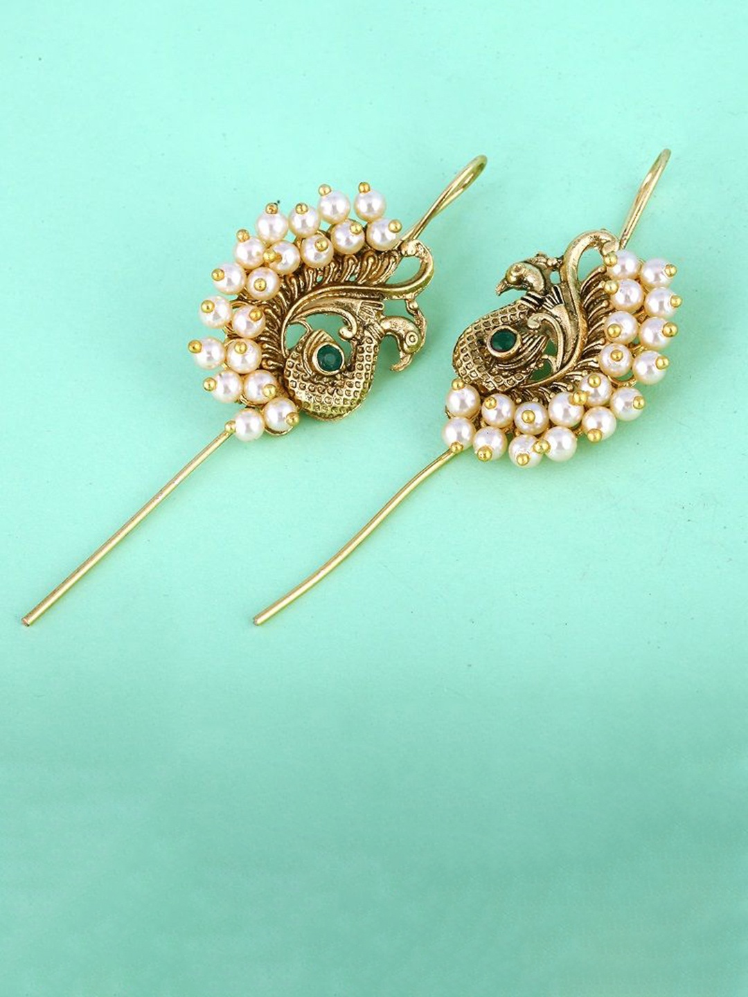 

Vighnaharta Gold-Plated Contemporary Pearls Studded Ear Cuff