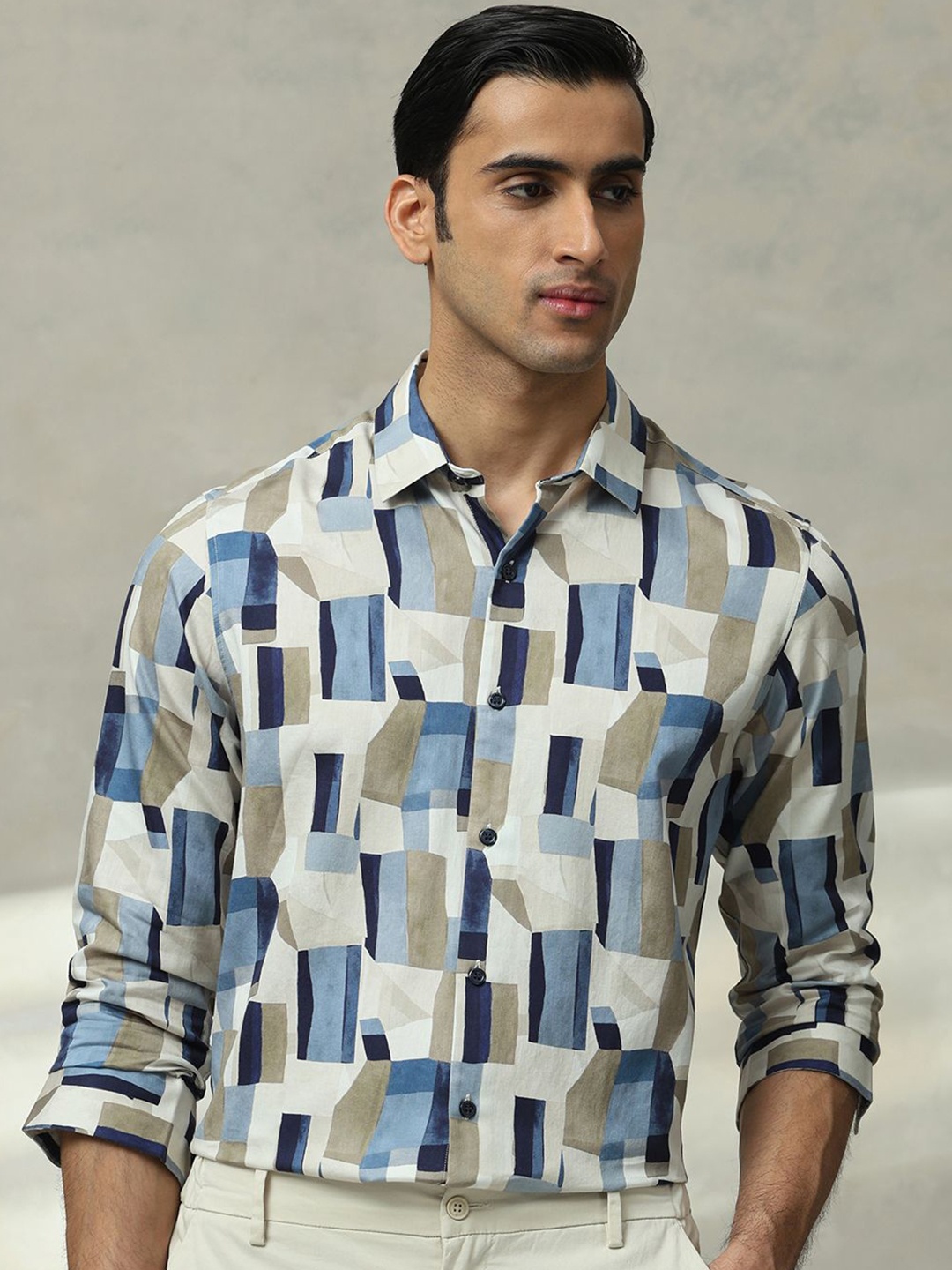 

Mufti Men Slim Fit Spread Collar Geometric Printed Cotton Casual Shirt, Beige