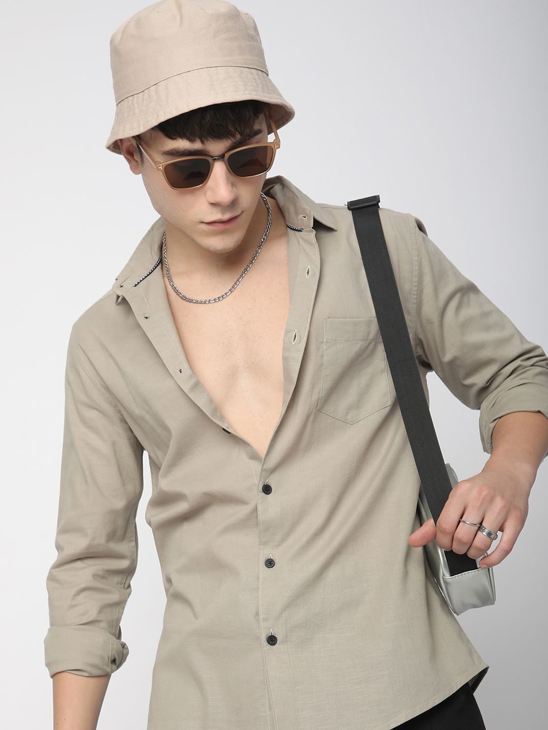 

VASTRADO Men Classic Fit Spread Collar Solid Cotton Casual Shirt, Beige