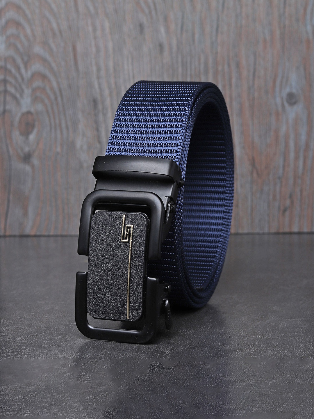 

Metronaut Men Textured Belt, Blue