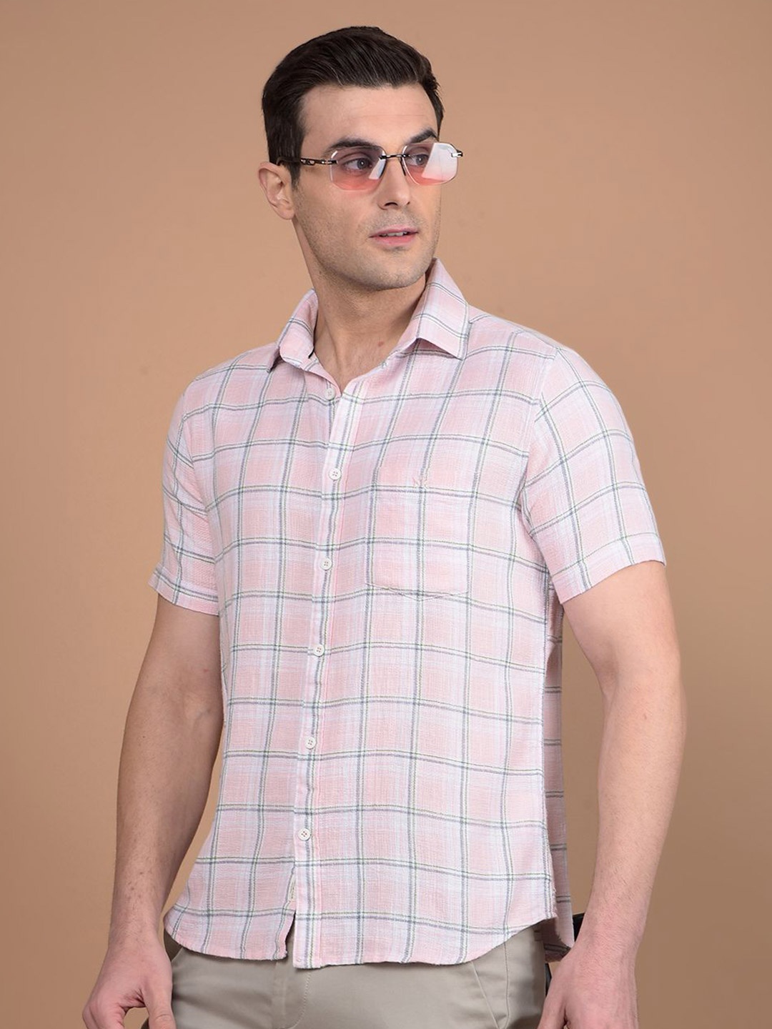 

Crimsoune Club Men Classic Slim Fit Spread Collar Checked Cotton Casual Shirt, Pink