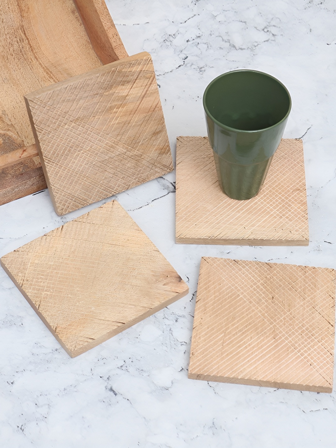 

Indianshelf 4 Pieces Brown Striped Wooden Rectangle Coasters