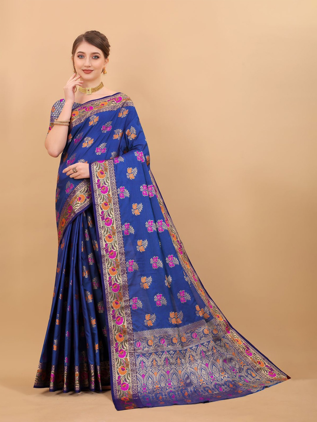 

VEDANT VASTRAM Floral Zari Woven Design Saree, Blue