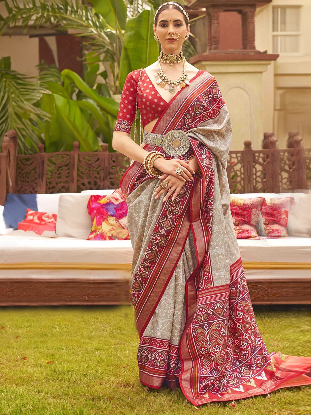 

KIMISHA Woven Design Patola Saree, Beige