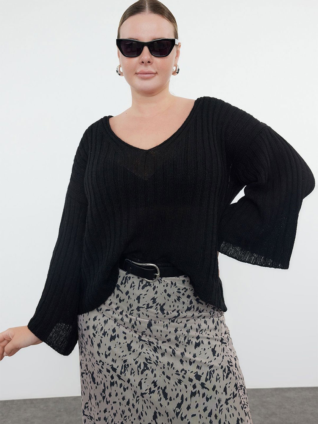 

Trendyol Women Plus Size Striped Pullover, Black