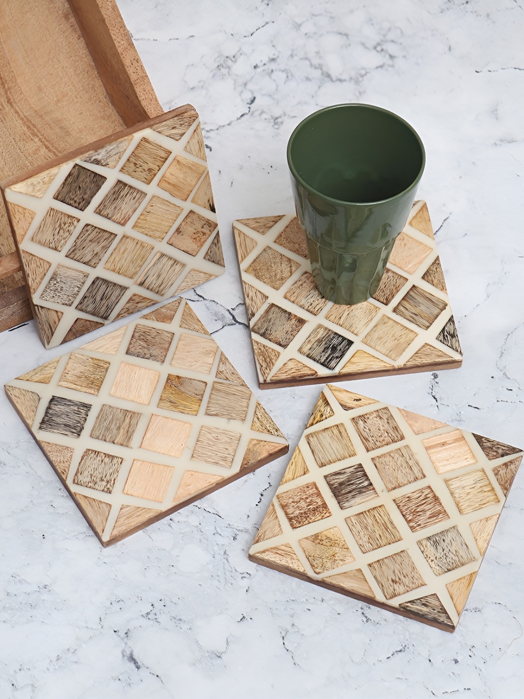 

Indianshelf Brown & Beige 4 Pieces Checked Square Shaped Wooden Coasters