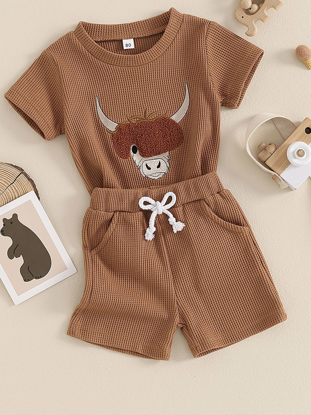 

LULU & SKY Boys Embroidered Pure Cotton T-Shirt With Shorts, Brown