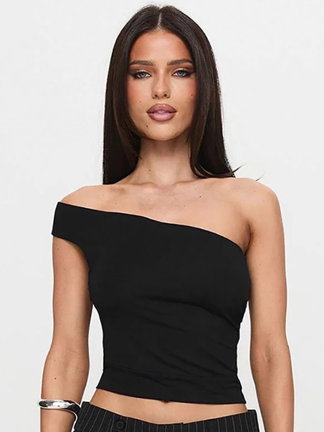 

StyleCast x Revolte Women One Shoulder Crop Tank Top, Black