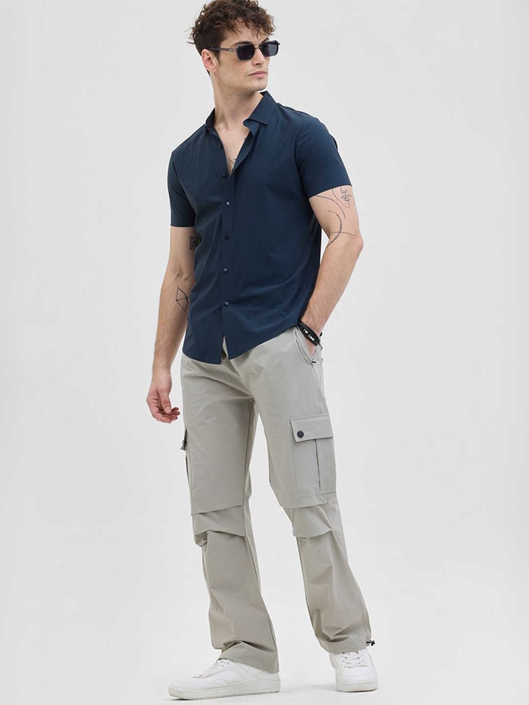 

Snitch Men Slim Fit Spread Collar Solid Casual Shirt, Blue