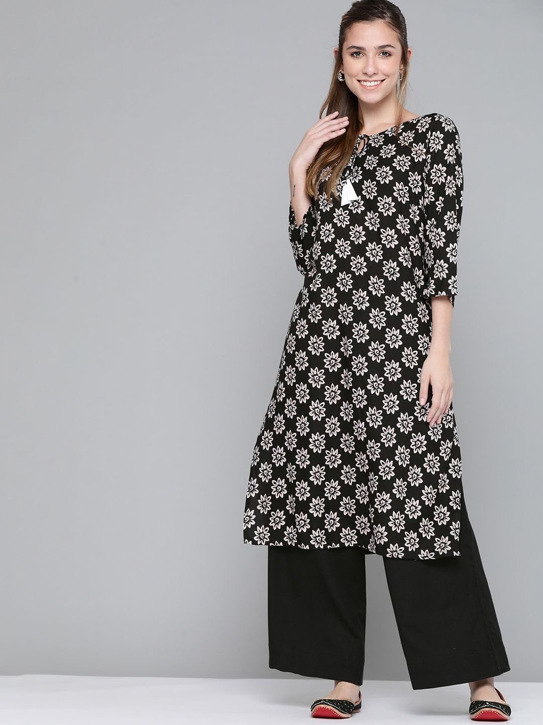 

13-Star Print A-Line Dress, Black