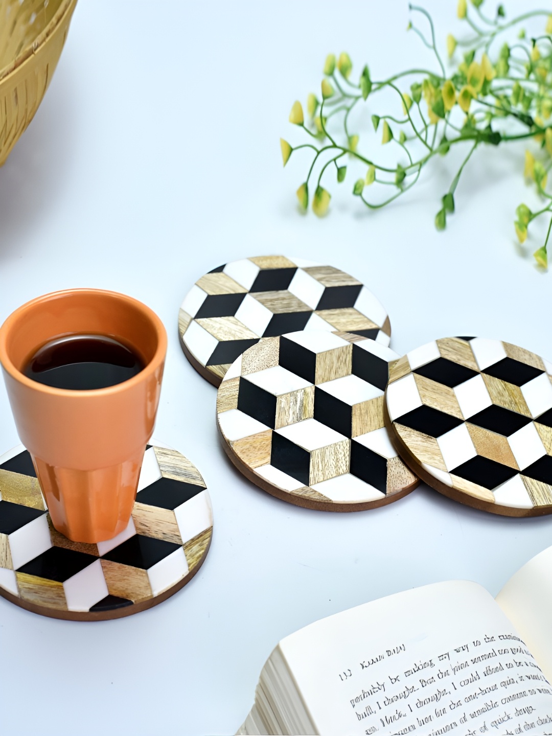 

Indianshelf Brown & Black 4 Pieces Checked Circular Wooden Dining Table Coasters