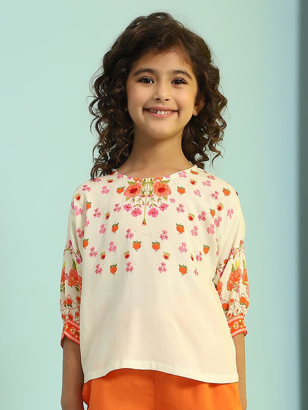 

Biba Floral Print Extended Sleeves Top, Off white