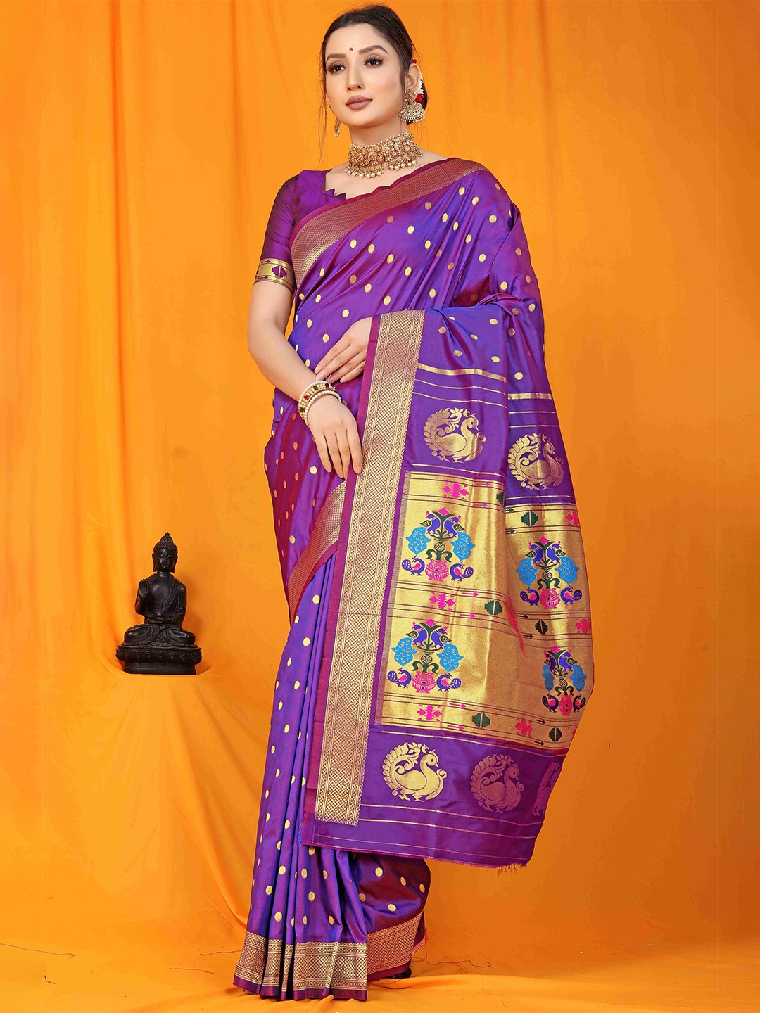 

amirat Woven Design Zari Pure Silk Paithani Saree, Purple