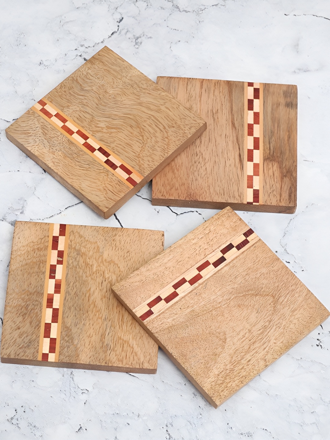 

Indianshelf Brown & Maroon 4 Pieces Checked Square Shaped Wooden Coasters