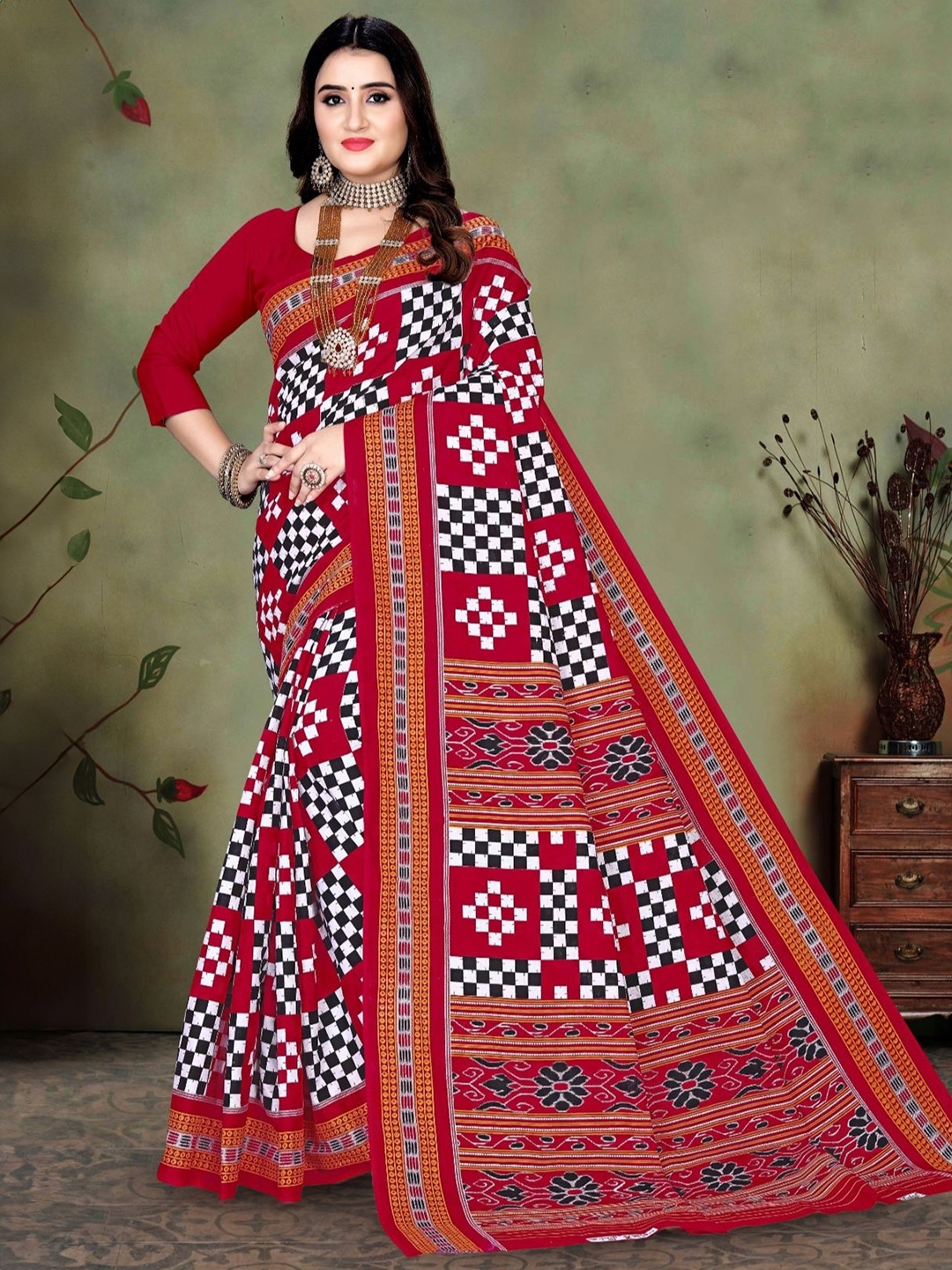 

pasapalli Checked Pure Cotton Sambalpuri Saree, Red