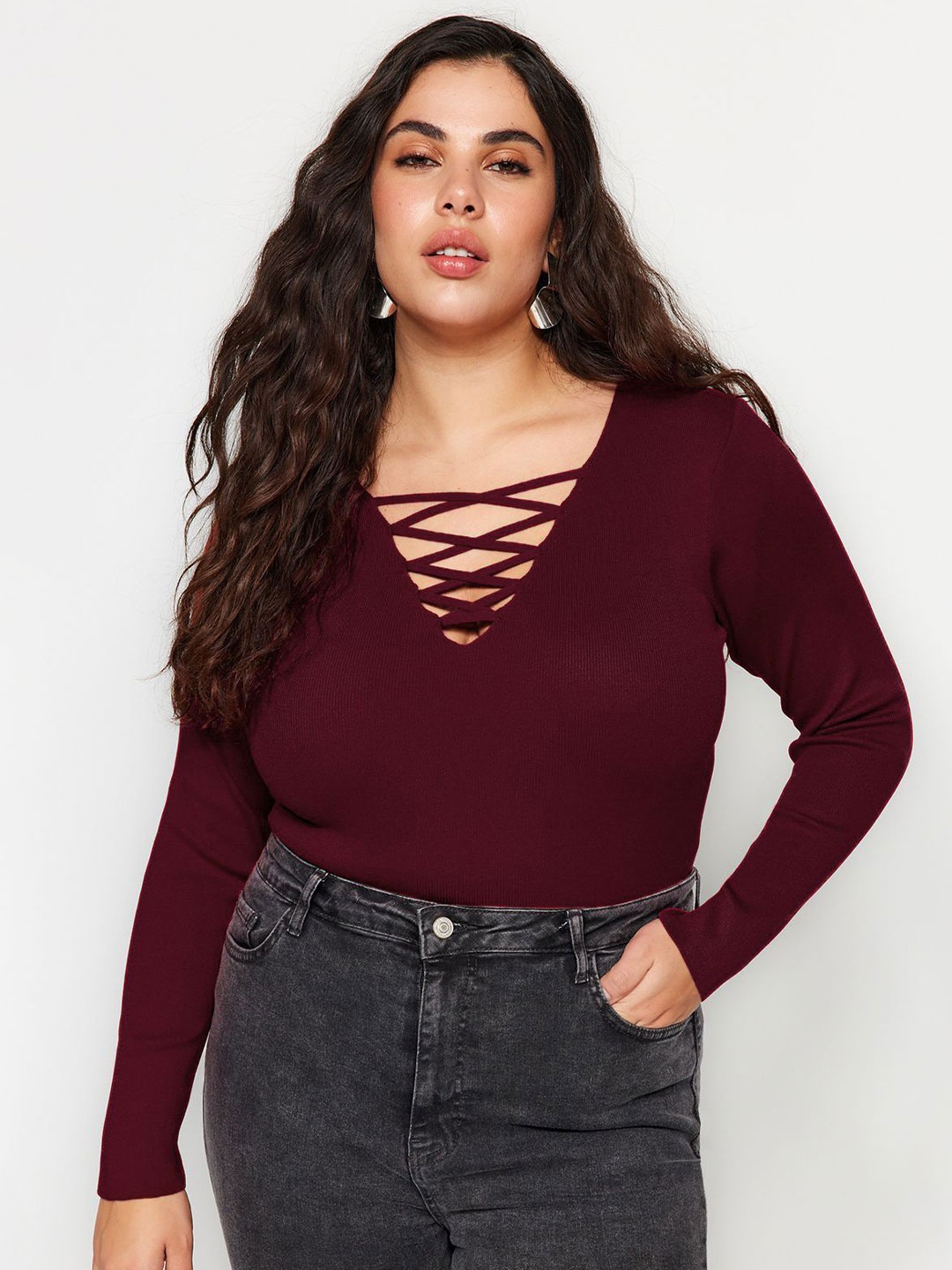 

Trendyol Women V-Neck Top, Maroon