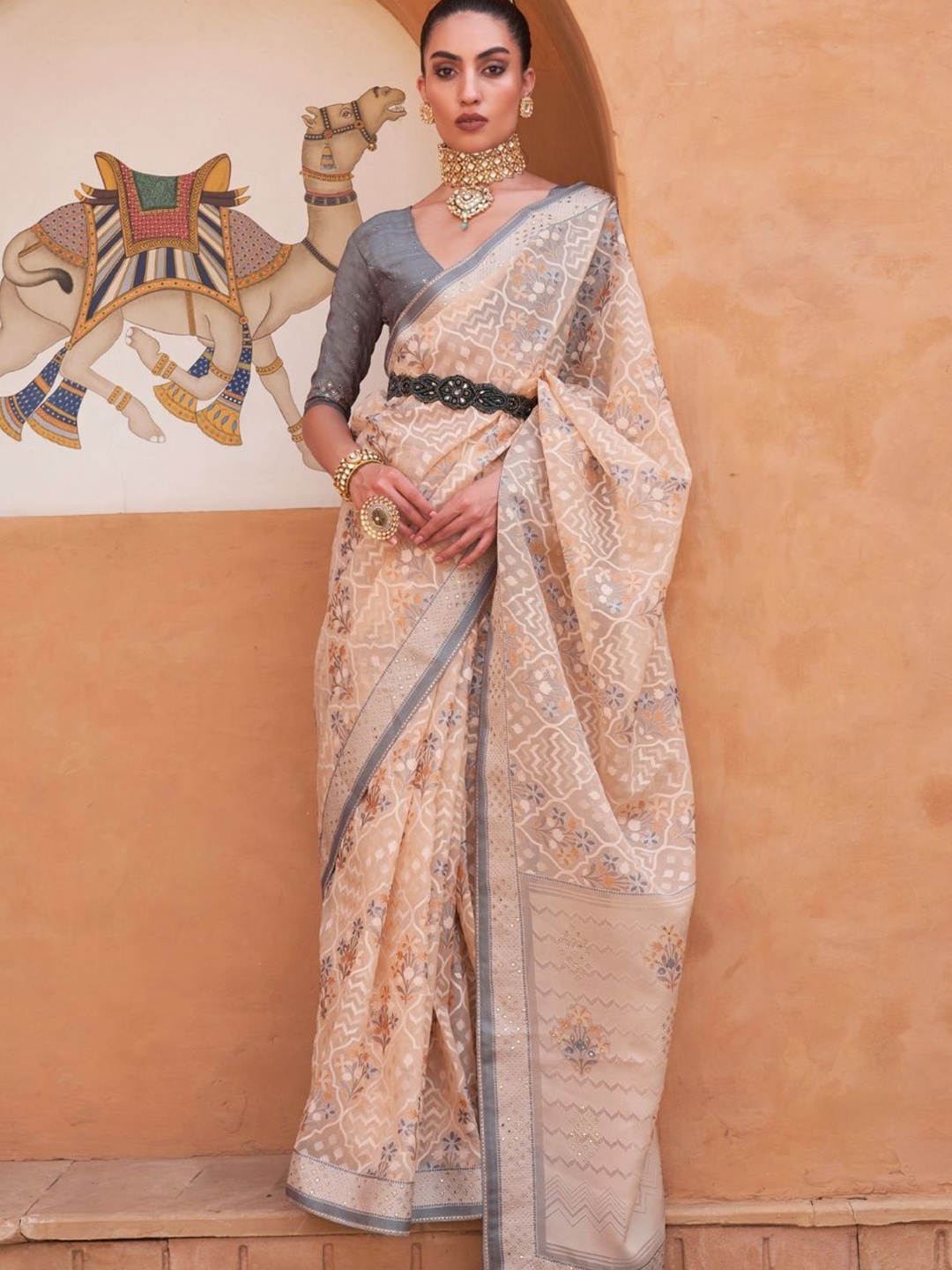 

DEVATITHI Floral Beads and Stones Tissue Patola Saree, Beige