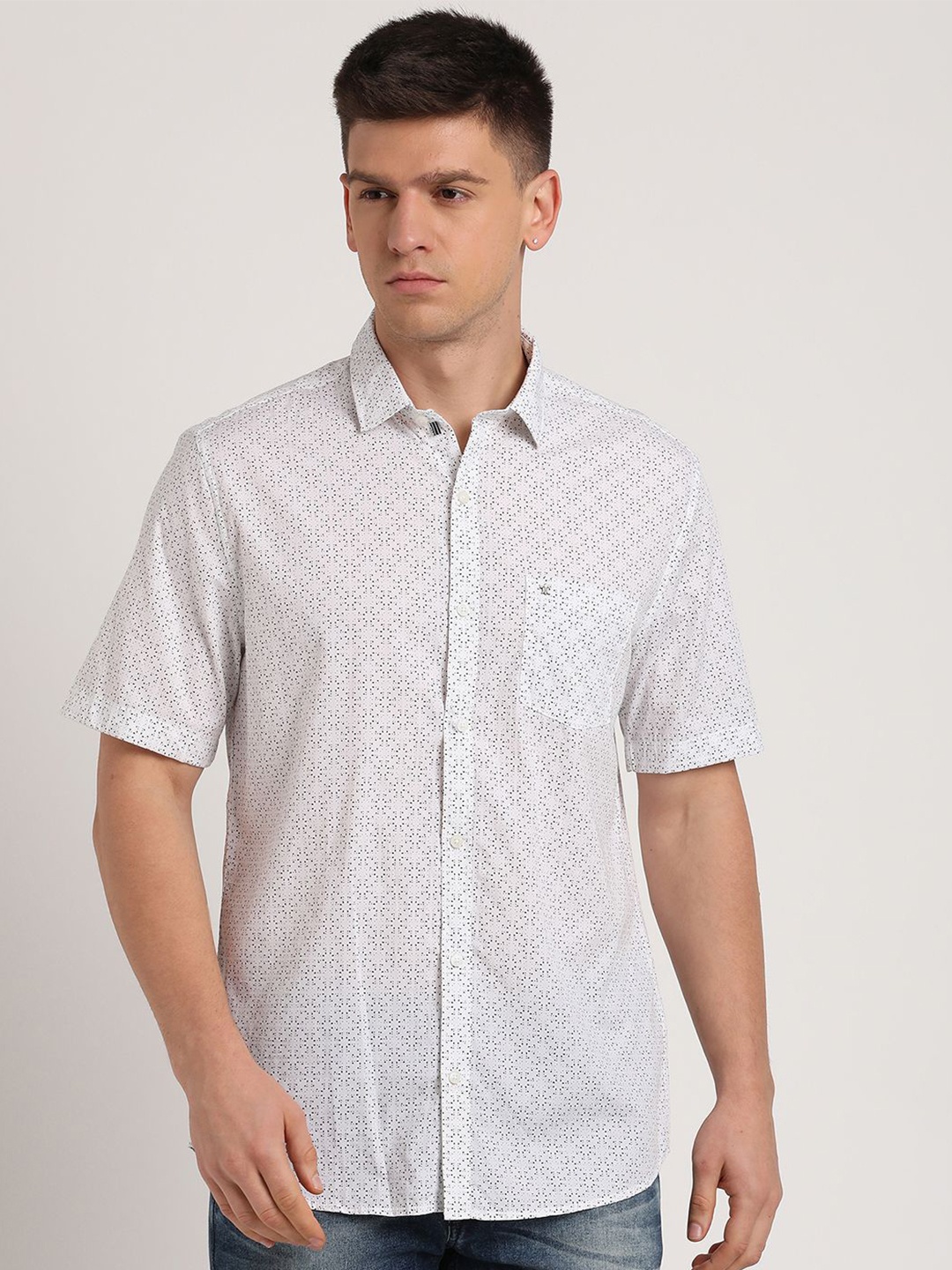 

Turtle Men Relaxed Fit Spread Collar Geometric Printed Cotton Casual Shirt, White