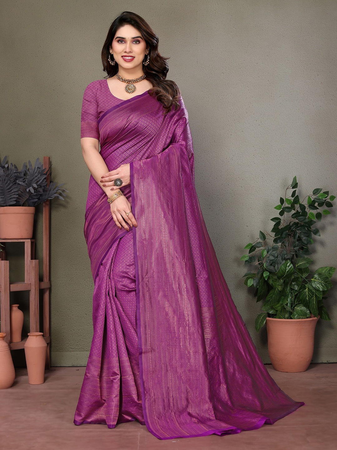 

VEDANT VASTRAM Woven Design Zari Designer Saree, Purple