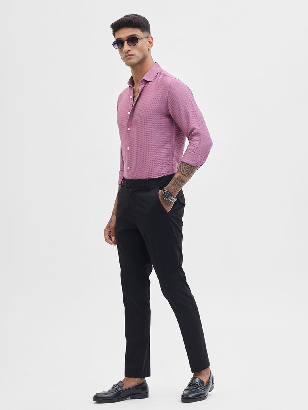 

Snitch Men Slim Fit Spread Collar Textured Formal Shirt, Pink