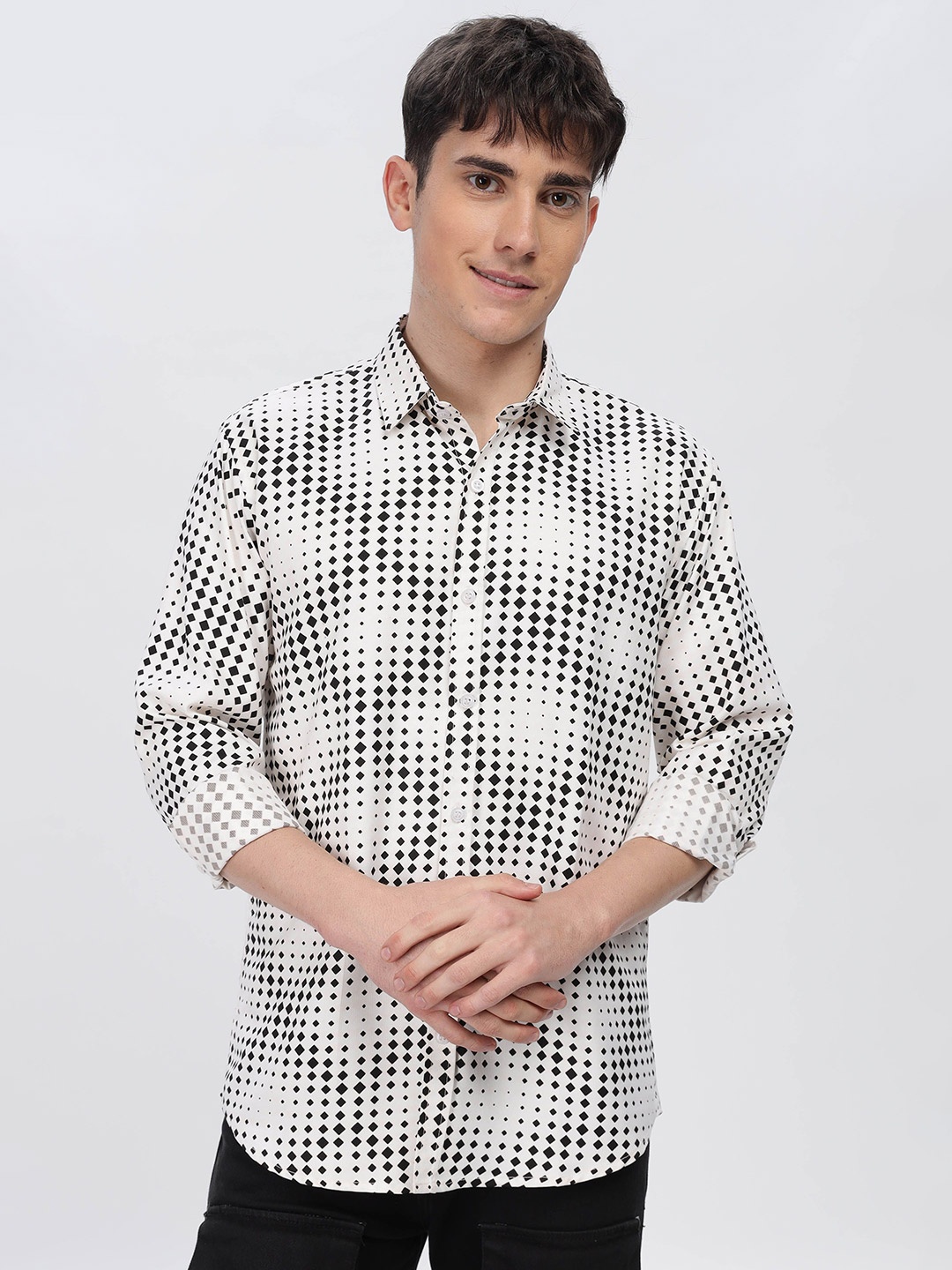 

BUMCHIQ Men Comfort Slim Fit Spread Collar Geometric Printed Casual Shirt, White