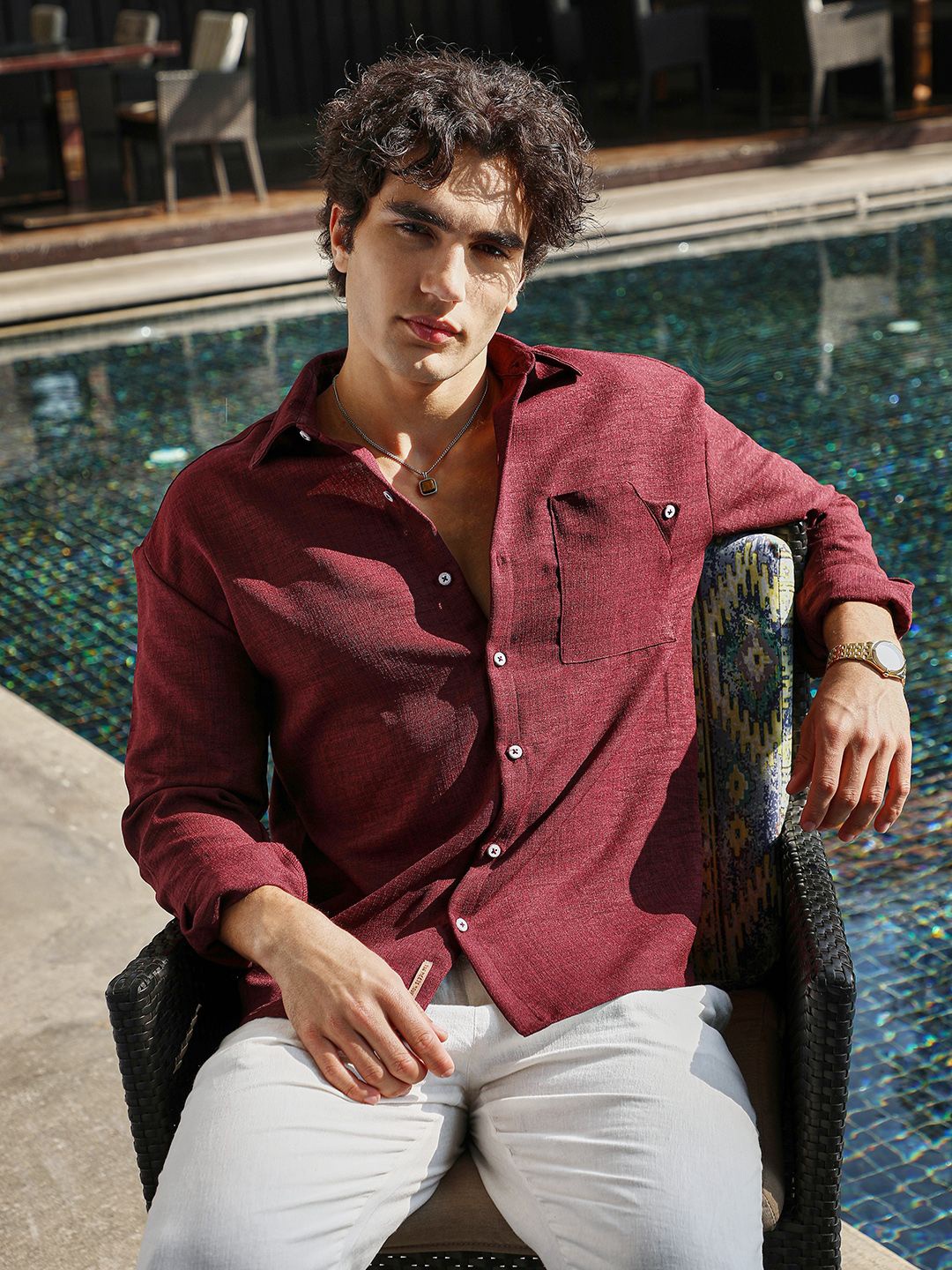 

Campus Sutra Men Comfort Relaxed Fit Spread Collar Solid Cotton Casual Shirt, Maroon