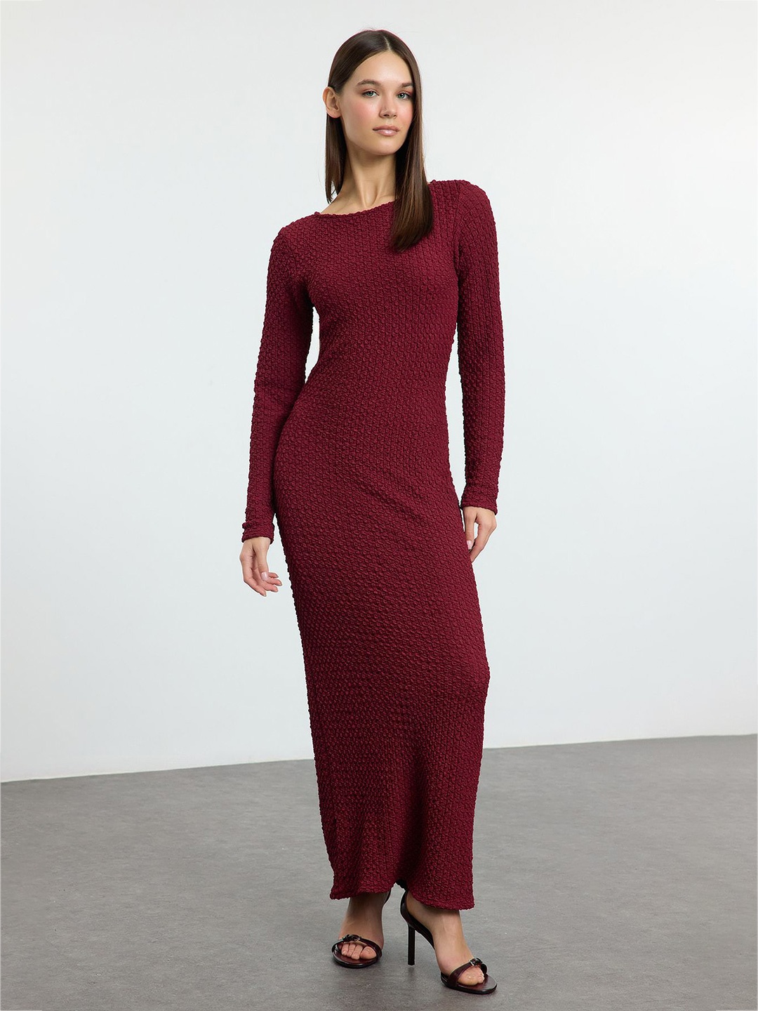 

Trendyol Women Round Neck Maxi Dress, Maroon