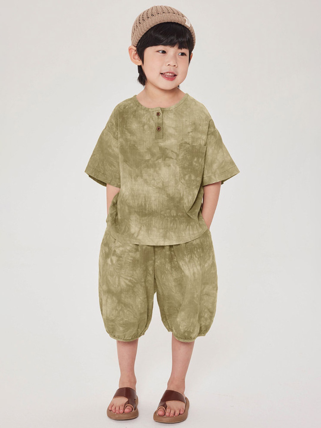 

LULU & SKY Boys Printed Pure Cotton T-Shirt With Shorts, Green
