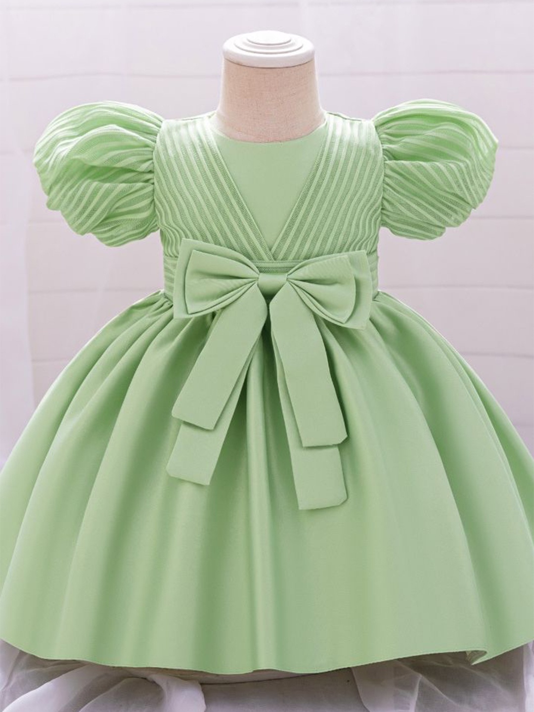 

LULU & SKY Girls Puff Sleeves Fit & Flare Dress, Green