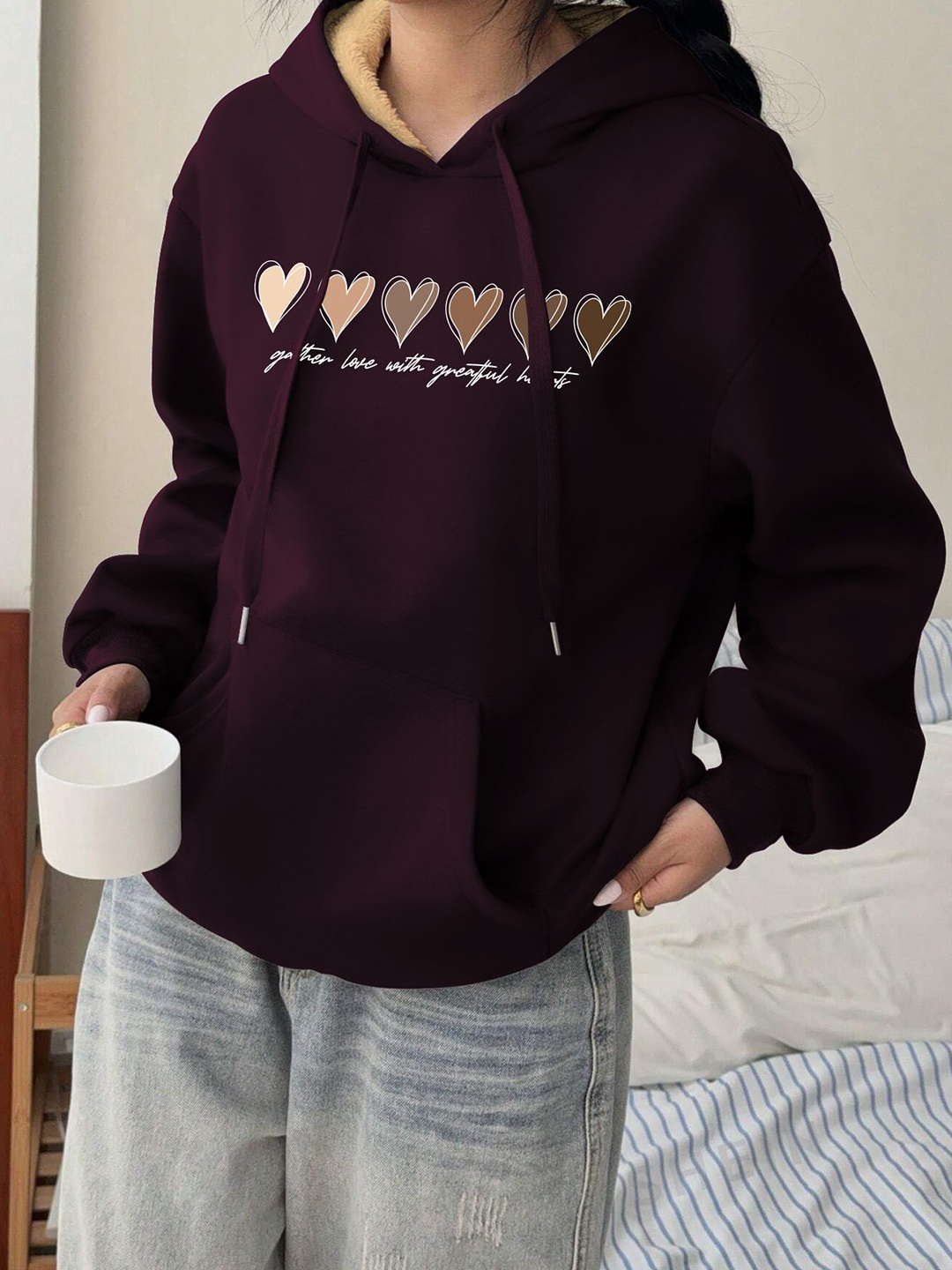 

TOGS & TERRE Women Printed Hooded Pullover Sweatshirt, Maroon