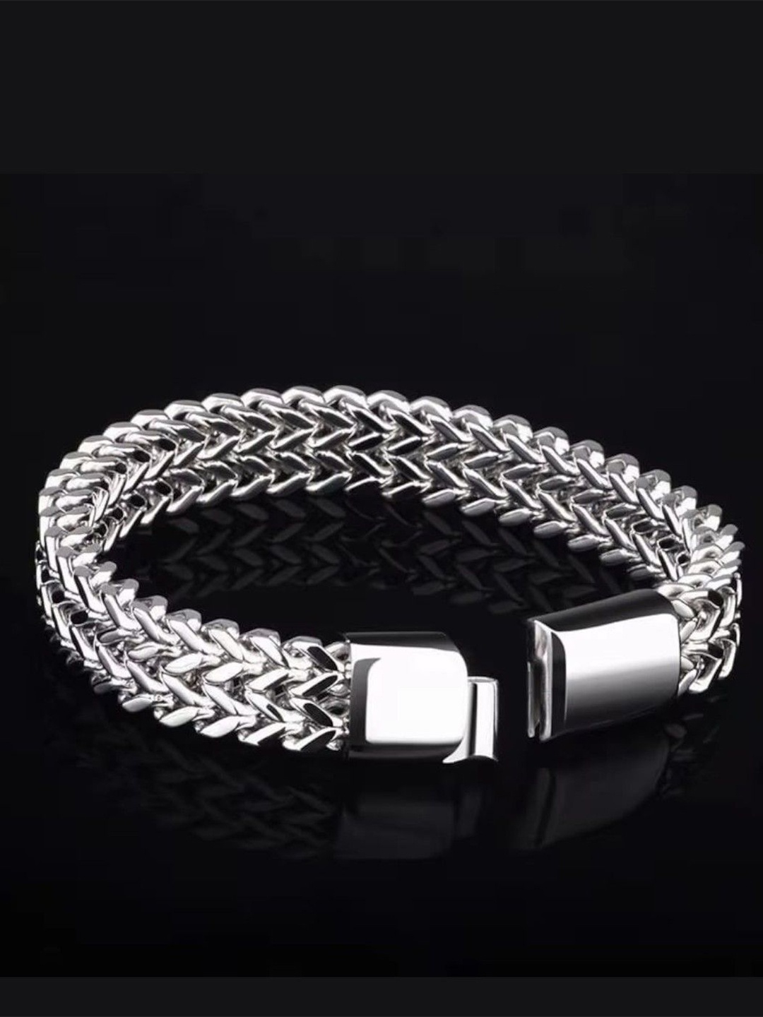 

NAKABH Men Silver-Plated Stainless Steel Bold Link Bracelet