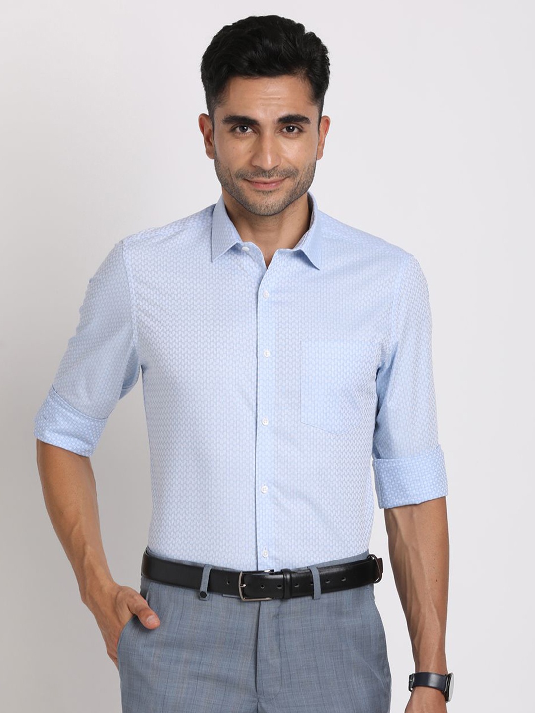 

Turtle Men Standard Slim Fit Spread Collar Geometric Printed Cotton Formal Shirt, Blue