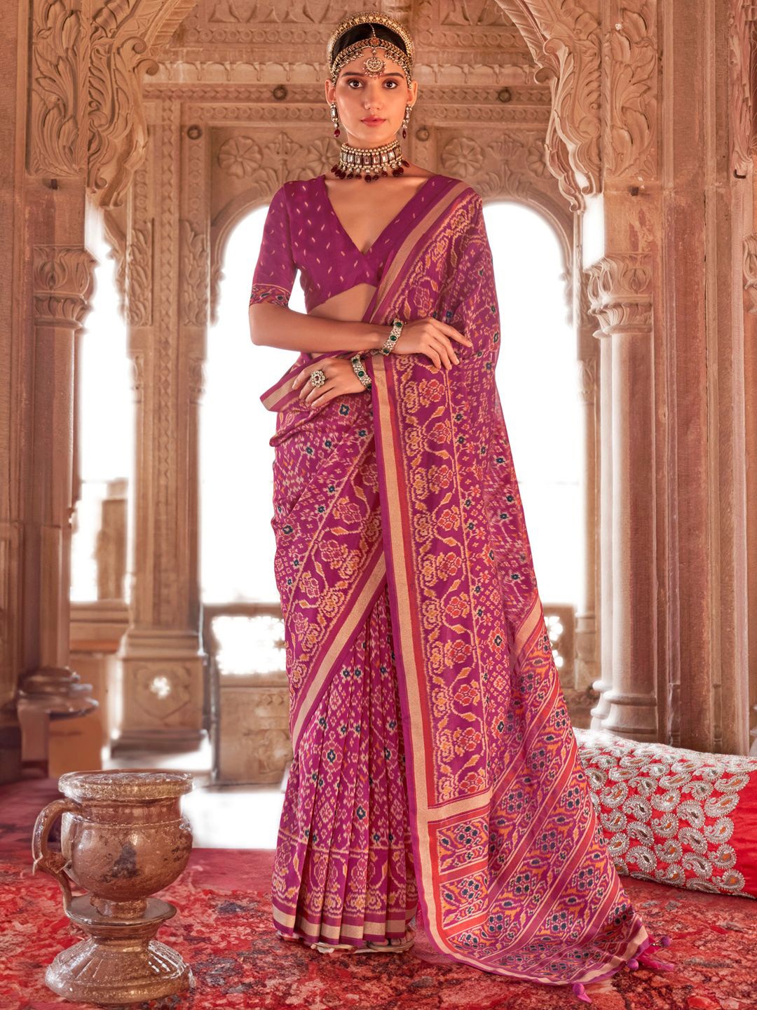 

Anouk Zari Silk Blend Patola Saree, Pink