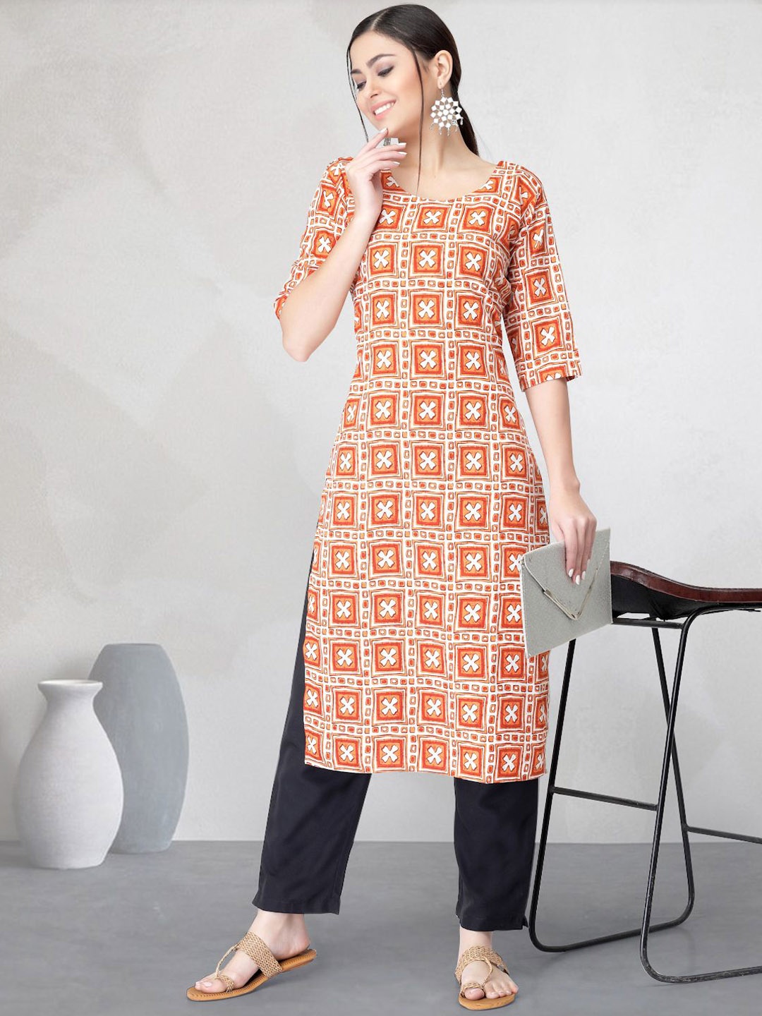 

7Threads Geometric Printed Round Neck Straight Kurta With Trouser, Orange