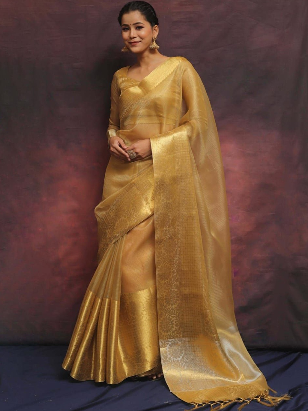 

Aika Zari Tissue Kanjeevaram Saree, Gold