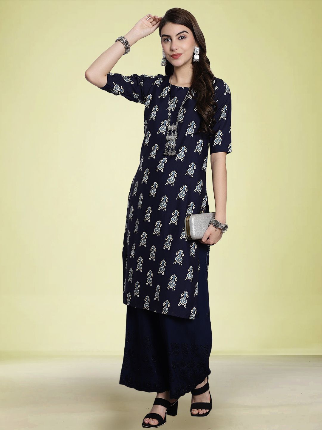 

Moda Rapido Floral Printed Round Neck Straight Kurta, Blue