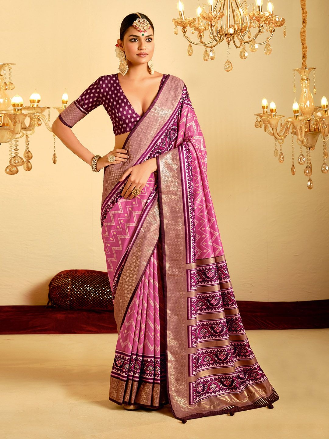 

Meena Bazaar Printed Woven Design Zari Saree, Pink