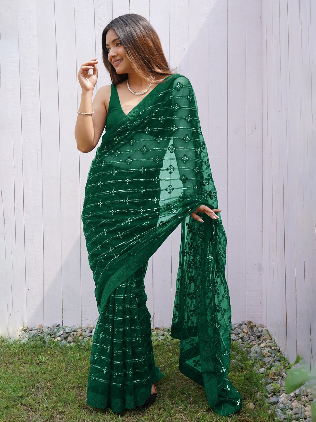 

MySilkLove Woven Design Sequinned Saree, Green