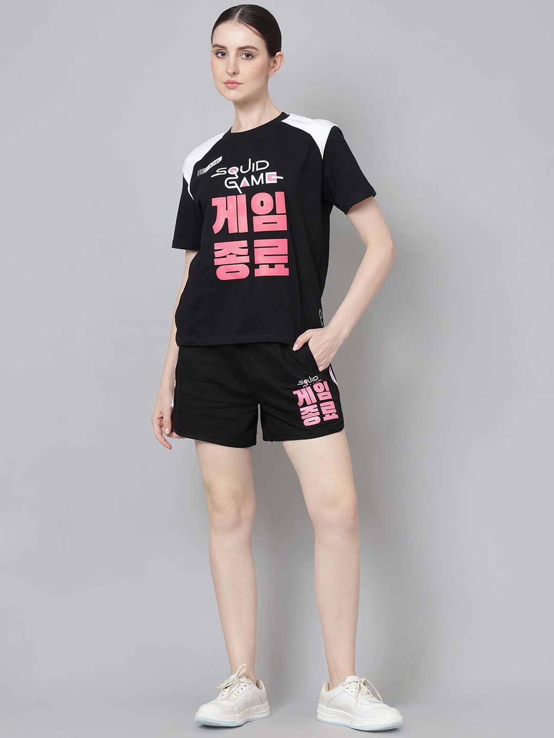 

Free Authority Typography Printed Round Neck T-Shirt And Shorts, Black